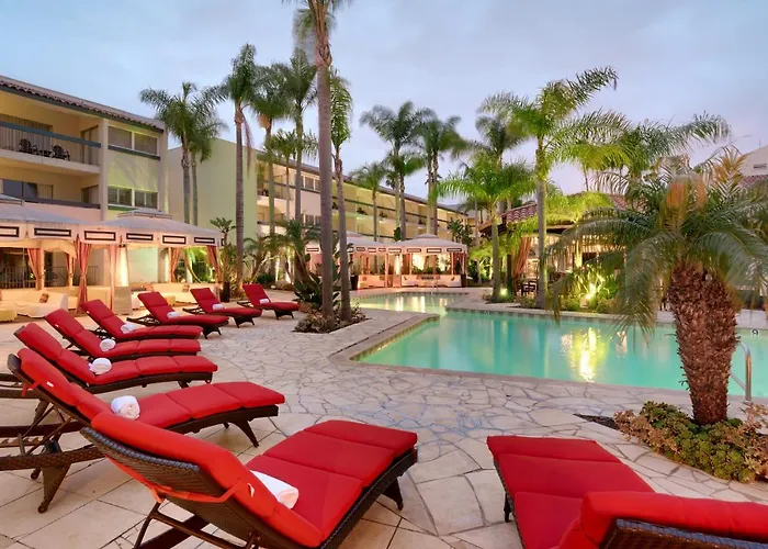 Atrium Orange CountyAirport Hotel